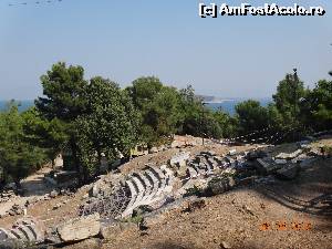 [P11] Vechiul amfiteatru de pe dealul de langa Limenas (aflat in reconstructie). Din oras se ajunge pe un drum marcat si pietruit prin padure.  » foto by Un Turist Roman
 - 
<span class="allrVoted glyphicon glyphicon-heart hidden" id="av522596"></span>
<a class="m-l-10 hidden" id="sv522596" onclick="voting_Foto_DelVot(,522596,4460)" role="button">șterge vot <span class="glyphicon glyphicon-remove"></span></a>
<a id="v9522596" class=" c-red"  onclick="voting_Foto_SetVot(522596)" role="button"><span class="glyphicon glyphicon-heart-empty"></span> <b>LIKE</b> = Votează poza</a> <img class="hidden"  id="f522596W9" src="/imagini/loader.gif" border="0" /><span class="AjErrMes hidden" id="e522596ErM"></span>