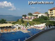 [P32] in partea dreapta piscina pt copii mici,urmata de cea medie si apoi cea pt adulti,apa curata,piscina ingrijita. » foto by mikulis
 - 
<span class="allrVoted glyphicon glyphicon-heart hidden" id="av192908"></span>
<a class="m-l-10 hidden" id="sv192908" onclick="voting_Foto_DelVot(,192908,4490)" role="button">șterge vot <span class="glyphicon glyphicon-remove"></span></a>
<a id="v9192908" class=" c-red"  onclick="voting_Foto_SetVot(192908)" role="button"><span class="glyphicon glyphicon-heart-empty"></span> <b>LIKE</b> = Votează poza</a> <img class="hidden"  id="f192908W9" src="/imagini/loader.gif" border="0" /><span class="AjErrMes hidden" id="e192908ErM"></span>