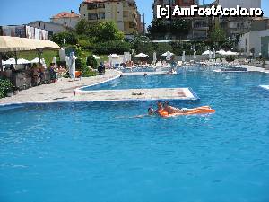 [P07] piscina hotelului » foto by corynateodora*
 - 
<span class="allrVoted glyphicon glyphicon-heart hidden" id="av461754"></span>
<a class="m-l-10 hidden" id="sv461754" onclick="voting_Foto_DelVot(,461754,4490)" role="button">șterge vot <span class="glyphicon glyphicon-remove"></span></a>
<a id="v9461754" class=" c-red"  onclick="voting_Foto_SetVot(461754)" role="button"><span class="glyphicon glyphicon-heart-empty"></span> <b>LIKE</b> = Votează poza</a> <img class="hidden"  id="f461754W9" src="/imagini/loader.gif" border="0" /><span class="AjErrMes hidden" id="e461754ErM"></span>