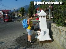[P59] apa rece de izvor,uneori dupa amiaza trebuia sa astepti,caci era foarte solicitata(am vazut oameni cu bidoane),se afla un bulevardul principal » foto by sniga
 - 
<span class="allrVoted glyphicon glyphicon-heart hidden" id="av227223"></span>
<a class="m-l-10 hidden" id="sv227223" onclick="voting_Foto_DelVot(,227223,4537)" role="button">șterge vot <span class="glyphicon glyphicon-remove"></span></a>
<a id="v9227223" class=" c-red"  onclick="voting_Foto_SetVot(227223)" role="button"><span class="glyphicon glyphicon-heart-empty"></span> <b>LIKE</b> = Votează poza</a> <img class="hidden"  id="f227223W9" src="/imagini/loader.gif" border="0" /><span class="AjErrMes hidden" id="e227223ErM"></span>