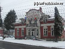 [P02] In Busteni exista o cladirea frumoasa numita 'La maison franco-roumaine', deschisa de luni pana vineri. » foto by dorgo
 - 
<span class="allrVoted glyphicon glyphicon-heart hidden" id="av187490"></span>
<a class="m-l-10 hidden" id="sv187490" onclick="voting_Foto_DelVot(,187490,4537)" role="button">șterge vot <span class="glyphicon glyphicon-remove"></span></a>
<a id="v9187490" class=" c-red"  onclick="voting_Foto_SetVot(187490)" role="button"><span class="glyphicon glyphicon-heart-empty"></span> <b>LIKE</b> = Votează poza</a> <img class="hidden"  id="f187490W9" src="/imagini/loader.gif" border="0" /><span class="AjErrMes hidden" id="e187490ErM"></span>