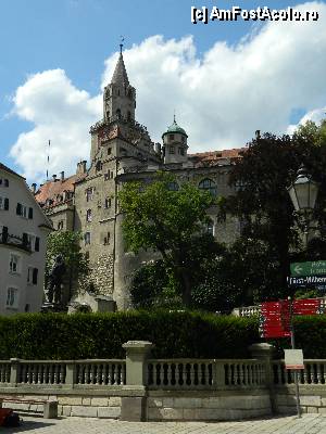 [P03] Castelul si statuia lui Karl Anton, tatal regelui Carol I » foto by ciprian.dima
 - 
<span class="allrVoted glyphicon glyphicon-heart hidden" id="av358397"></span>
<a class="m-l-10 hidden" id="sv358397" onclick="voting_Foto_DelVot(,358397,4539)" role="button">șterge vot <span class="glyphicon glyphicon-remove"></span></a>
<a id="v9358397" class=" c-red"  onclick="voting_Foto_SetVot(358397)" role="button"><span class="glyphicon glyphicon-heart-empty"></span> <b>LIKE</b> = Votează poza</a> <img class="hidden"  id="f358397W9" src="/imagini/loader.gif" border="0" /><span class="AjErrMes hidden" id="e358397ErM"></span>