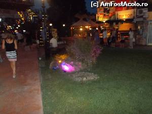 [P17] Proiectoare colorate luminează frumos centrul stațiunii » foto by amalia80
 - 
<span class="allrVoted glyphicon glyphicon-heart hidden" id="av655985"></span>
<a class="m-l-10 hidden" id="sv655985" onclick="voting_Foto_DelVot(,655985,4546)" role="button">șterge vot <span class="glyphicon glyphicon-remove"></span></a>
<a id="v9655985" class=" c-red"  onclick="voting_Foto_SetVot(655985)" role="button"><span class="glyphicon glyphicon-heart-empty"></span> <b>LIKE</b> = Votează poza</a> <img class="hidden"  id="f655985W9" src="/imagini/loader.gif" border="0" /><span class="AjErrMes hidden" id="e655985ErM"></span>