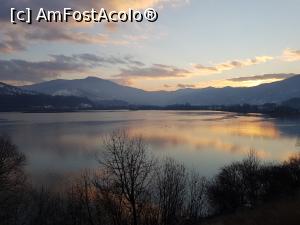 [P24] Lacul Pângărați la ceas de seară. Ne-au plăcut locurile vizitate pe meleaguri nemțene. Numai bine! » foto by Floryn81
 - 
<span class="allrVoted glyphicon glyphicon-heart hidden" id="av1215223"></span>
<a class="m-l-10 hidden" id="sv1215223" onclick="voting_Foto_DelVot(,1215223,4549)" role="button">șterge vot <span class="glyphicon glyphicon-remove"></span></a>
<a id="v91215223" class=" c-red"  onclick="voting_Foto_SetVot(1215223)" role="button"><span class="glyphicon glyphicon-heart-empty"></span> <b>LIKE</b> = Votează poza</a> <img class="hidden"  id="f1215223W9" src="/imagini/loader.gif" border="0" /><span class="AjErrMes hidden" id="e1215223ErM"></span>