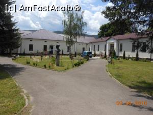 [P54] Piatra Neamț - Pe Str. Ștefan cel Mare, primul spital al orașului, azi Fundația de Îngrijiri Comunitare și Bustul Elenei Cuza.  » foto by iulianic
 - 
<span class="allrVoted glyphicon glyphicon-heart hidden" id="av752336"></span>
<a class="m-l-10 hidden" id="sv752336" onclick="voting_Foto_DelVot(,752336,4549)" role="button">șterge vot <span class="glyphicon glyphicon-remove"></span></a>
<a id="v9752336" class=" c-red"  onclick="voting_Foto_SetVot(752336)" role="button"><span class="glyphicon glyphicon-heart-empty"></span> <b>LIKE</b> = Votează poza</a> <img class="hidden"  id="f752336W9" src="/imagini/loader.gif" border="0" /><span class="AjErrMes hidden" id="e752336ErM"></span>