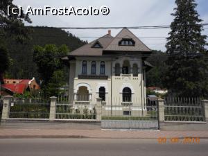 [P59] Piatra Neamț - Casă veche pe Str. Ștefan cel Mare.  » foto by iulianic
 - 
<span class="allrVoted glyphicon glyphicon-heart hidden" id="av752351"></span>
<a class="m-l-10 hidden" id="sv752351" onclick="voting_Foto_DelVot(,752351,4549)" role="button">șterge vot <span class="glyphicon glyphicon-remove"></span></a>
<a id="v9752351" class=" c-red"  onclick="voting_Foto_SetVot(752351)" role="button"><span class="glyphicon glyphicon-heart-empty"></span> <b>LIKE</b> = Votează poza</a> <img class="hidden"  id="f752351W9" src="/imagini/loader.gif" border="0" /><span class="AjErrMes hidden" id="e752351ErM"></span>