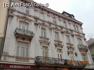 [P70] centrul vechi, cladiri renovate » foto by Yolanda
 - 
<span class="allrVoted glyphicon glyphicon-heart hidden" id="av1512446"></span>
<a class="m-l-10 hidden" id="sv1512446" onclick="voting_Foto_DelVot(,1512446,4596)" role="button">șterge vot <span class="glyphicon glyphicon-remove"></span></a>
<a id="v91512446" class=" c-red"  onclick="voting_Foto_SetVot(1512446)" role="button"><span class="glyphicon glyphicon-heart-empty"></span> <b>LIKE</b> = Votează poza</a> <img class="hidden"  id="f1512446W9" src="/imagini/loader.gif" border="0" /><span class="AjErrMes hidden" id="e1512446ErM"></span>