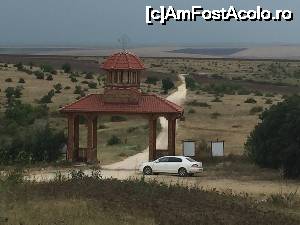 [P09] poarta de intrare pe teritoriul manastirii Ioan Casian » foto by Dan&Ema
 - 
<span class="allrVoted glyphicon glyphicon-heart hidden" id="av648739"></span>
<a class="m-l-10 hidden" id="sv648739" onclick="voting_Foto_DelVot(,648739,4623)" role="button">șterge vot <span class="glyphicon glyphicon-remove"></span></a>
<a id="v9648739" class=" c-red"  onclick="voting_Foto_SetVot(648739)" role="button"><span class="glyphicon glyphicon-heart-empty"></span> <b>LIKE</b> = Votează poza</a> <img class="hidden"  id="f648739W9" src="/imagini/loader.gif" border="0" /><span class="AjErrMes hidden" id="e648739ErM"></span>