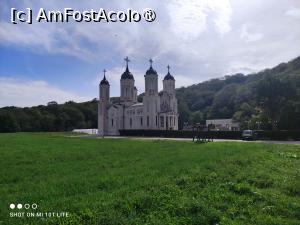[P18] Biserica Mănăstirii Sfântul Andrei » foto by Pușcașu Marin
 - 
<span class="allrVoted glyphicon glyphicon-heart hidden" id="av1452912"></span>
<a class="m-l-10 hidden" id="sv1452912" onclick="voting_Foto_DelVot(,1452912,4623)" role="button">șterge vot <span class="glyphicon glyphicon-remove"></span></a>
<a id="v91452912" class=" c-red"  onclick="voting_Foto_SetVot(1452912)" role="button"><span class="glyphicon glyphicon-heart-empty"></span> <b>LIKE</b> = Votează poza</a> <img class="hidden"  id="f1452912W9" src="/imagini/loader.gif" border="0" /><span class="AjErrMes hidden" id="e1452912ErM"></span>