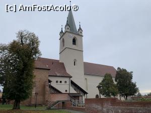 [P17] Târgu Mureș,biserica refomată » foto by AZE
 - 
<span class="allrVoted glyphicon glyphicon-heart hidden" id="av1396594"></span>
<a class="m-l-10 hidden" id="sv1396594" onclick="voting_Foto_DelVot(,1396594,4629)" role="button">șterge vot <span class="glyphicon glyphicon-remove"></span></a>
<a id="v91396594" class=" c-red"  onclick="voting_Foto_SetVot(1396594)" role="button"><span class="glyphicon glyphicon-heart-empty"></span> <b>LIKE</b> = Votează poza</a> <img class="hidden"  id="f1396594W9" src="/imagini/loader.gif" border="0" /><span class="AjErrMes hidden" id="e1396594ErM"></span>