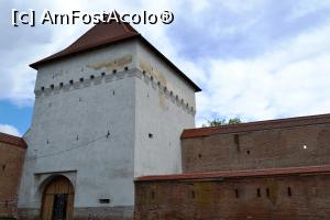 [P44] Bastionul Porții » foto by AZE
 - 
<span class="allrVoted glyphicon glyphicon-heart hidden" id="av958740"></span>
<a class="m-l-10 hidden" id="sv958740" onclick="voting_Foto_DelVot(,958740,4629)" role="button">șterge vot <span class="glyphicon glyphicon-remove"></span></a>
<a id="v9958740" class=" c-red"  onclick="voting_Foto_SetVot(958740)" role="button"><span class="glyphicon glyphicon-heart-empty"></span> <b>LIKE</b> = Votează poza</a> <img class="hidden"  id="f958740W9" src="/imagini/loader.gif" border="0" /><span class="AjErrMes hidden" id="e958740ErM"></span>