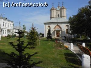 [P15] Mănăstirea Pasărea - Biserica mare văzută de lângă turnul clopotniță. » foto by iulianic
 - 
<span class="allrVoted glyphicon glyphicon-heart hidden" id="av1215238"></span>
<a class="m-l-10 hidden" id="sv1215238" onclick="voting_Foto_DelVot(,1215238,4638)" role="button">șterge vot <span class="glyphicon glyphicon-remove"></span></a>
<a id="v91215238" class=" c-red"  onclick="voting_Foto_SetVot(1215238)" role="button"><span class="glyphicon glyphicon-heart-empty"></span> <b>LIKE</b> = Votează poza</a> <img class="hidden"  id="f1215238W9" src="/imagini/loader.gif" border="0" /><span class="AjErrMes hidden" id="e1215238ErM"></span>