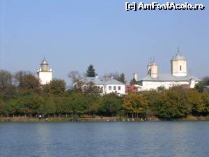 [P22] Pădurea Pustnicu. Lacul și vedere spre Mănăstirea Pasărea » foto by FlorinAndrei
 - 
<span class="allrVoted glyphicon glyphicon-heart hidden" id="av615961"></span>
<a class="m-l-10 hidden" id="sv615961" onclick="voting_Foto_DelVot(,615961,4638)" role="button">șterge vot <span class="glyphicon glyphicon-remove"></span></a>
<a id="v9615961" class=" c-red"  onclick="voting_Foto_SetVot(615961)" role="button"><span class="glyphicon glyphicon-heart-empty"></span> <b>LIKE</b> = Votează poza</a> <img class="hidden"  id="f615961W9" src="/imagini/loader.gif" border="0" /><span class="AjErrMes hidden" id="e615961ErM"></span>