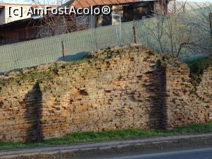 [P16] Zid medieval - curtea lui Radu de la Afumați? » foto by tata123 🔱
 - 
<span class="allrVoted glyphicon glyphicon-heart hidden" id="av1228336"></span>
<a class="m-l-10 hidden" id="sv1228336" onclick="voting_Foto_DelVot(,1228336,4638)" role="button">șterge vot <span class="glyphicon glyphicon-remove"></span></a>
<a id="v91228336" class=" c-red"  onclick="voting_Foto_SetVot(1228336)" role="button"><span class="glyphicon glyphicon-heart-empty"></span> <b>LIKE</b> = Votează poza</a> <img class="hidden"  id="f1228336W9" src="/imagini/loader.gif" border="0" /><span class="AjErrMes hidden" id="e1228336ErM"></span>