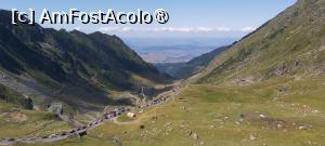 [P04] Transfăgărășan, vedere spre SB. Foarte aglomerat » foto by gojavaler
 - 
<span class="allrVoted glyphicon glyphicon-heart hidden" id="av1401665"></span>
<a class="m-l-10 hidden" id="sv1401665" onclick="voting_Foto_DelVot(,1401665,4656)" role="button">șterge vot <span class="glyphicon glyphicon-remove"></span></a>
<a id="v91401665" class=" c-red"  onclick="voting_Foto_SetVot(1401665)" role="button"><span class="glyphicon glyphicon-heart-empty"></span> <b>LIKE</b> = Votează poza</a> <img class="hidden"  id="f1401665W9" src="/imagini/loader.gif" border="0" /><span class="AjErrMes hidden" id="e1401665ErM"></span>