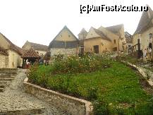 [P10] Cetatea Rasnov, inca se mai lucreaza la restaurarea acesteia, constructia acesteia este atribuita Ordinului Cavalerilor Teutoni » foto by Cristian_h
 - 
<span class="allrVoted glyphicon glyphicon-heart hidden" id="av133961"></span>
<a class="m-l-10 hidden" id="sv133961" onclick="voting_Foto_DelVot(,133961,4656)" role="button">șterge vot <span class="glyphicon glyphicon-remove"></span></a>
<a id="v9133961" class=" c-red"  onclick="voting_Foto_SetVot(133961)" role="button"><span class="glyphicon glyphicon-heart-empty"></span> <b>LIKE</b> = Votează poza</a> <img class="hidden"  id="f133961W9" src="/imagini/loader.gif" border="0" /><span class="AjErrMes hidden" id="e133961ErM"></span>