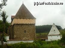 [P12] Biserica fortificata din Bradeni » foto by Cristian_h
 - 
<span class="allrVoted glyphicon glyphicon-heart hidden" id="av133963"></span>
<a class="m-l-10 hidden" id="sv133963" onclick="voting_Foto_DelVot(,133963,4656)" role="button">șterge vot <span class="glyphicon glyphicon-remove"></span></a>
<a id="v9133963" class=" c-red"  onclick="voting_Foto_SetVot(133963)" role="button"><span class="glyphicon glyphicon-heart-empty"></span> <b>LIKE</b> = Votează poza</a> <img class="hidden"  id="f133963W9" src="/imagini/loader.gif" border="0" /><span class="AjErrMes hidden" id="e133963ErM"></span>