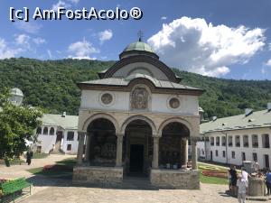[P61] Mânăstirea Cozia » foto by marian_buc
 - 
<span class="allrVoted glyphicon glyphicon-heart hidden" id="av1104120"></span>
<a class="m-l-10 hidden" id="sv1104120" onclick="voting_Foto_DelVot(,1104120,4656)" role="button">șterge vot <span class="glyphicon glyphicon-remove"></span></a>
<a id="v91104120" class=" c-red"  onclick="voting_Foto_SetVot(1104120)" role="button"><span class="glyphicon glyphicon-heart-empty"></span> <b>LIKE</b> = Votează poza</a> <img class="hidden"  id="f1104120W9" src="/imagini/loader.gif" border="0" /><span class="AjErrMes hidden" id="e1104120ErM"></span>