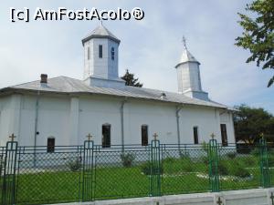 [P31] Moreni - Biserica Schimbarea la Față » foto by Carmen Ion
 - 
<span class="allrVoted glyphicon glyphicon-heart hidden" id="av1172652"></span>
<a class="m-l-10 hidden" id="sv1172652" onclick="voting_Foto_DelVot(,1172652,4656)" role="button">șterge vot <span class="glyphicon glyphicon-remove"></span></a>
<a id="v91172652" class=" c-red"  onclick="voting_Foto_SetVot(1172652)" role="button"><span class="glyphicon glyphicon-heart-empty"></span> <b>LIKE</b> = Votează poza</a> <img class="hidden"  id="f1172652W9" src="/imagini/loader.gif" border="0" /><span class="AjErrMes hidden" id="e1172652ErM"></span>