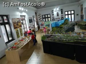 [P10] Expoziția de Trenulețe - Sinaia » foto by anamaria_2010
 - 
<span class="allrVoted glyphicon glyphicon-heart hidden" id="av1083737"></span>
<a class="m-l-10 hidden" id="sv1083737" onclick="voting_Foto_DelVot(,1083737,4656)" role="button">șterge vot <span class="glyphicon glyphicon-remove"></span></a>
<a id="v91083737" class=" c-red"  onclick="voting_Foto_SetVot(1083737)" role="button"><span class="glyphicon glyphicon-heart-empty"></span> <b>LIKE</b> = Votează poza</a> <img class="hidden"  id="f1083737W9" src="/imagini/loader.gif" border="0" /><span class="AjErrMes hidden" id="e1083737ErM"></span>