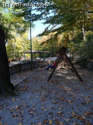 [P03] Parcul cu loc de joacă de sub Tîmpa » foto by anamaria_2010
 - 
<span class="allrVoted glyphicon glyphicon-heart hidden" id="av1083730"></span>
<a class="m-l-10 hidden" id="sv1083730" onclick="voting_Foto_DelVot(,1083730,4656)" role="button">șterge vot <span class="glyphicon glyphicon-remove"></span></a>
<a id="v91083730" class=" c-red"  onclick="voting_Foto_SetVot(1083730)" role="button"><span class="glyphicon glyphicon-heart-empty"></span> <b>LIKE</b> = Votează poza</a> <img class="hidden"  id="f1083730W9" src="/imagini/loader.gif" border="0" /><span class="AjErrMes hidden" id="e1083730ErM"></span>