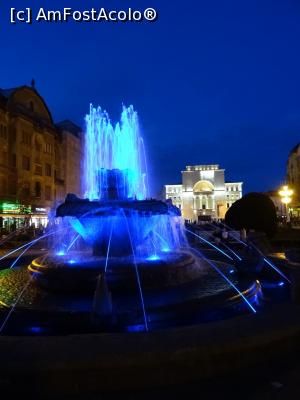 [P17] Timișoara - Fântâna cu Pești și Opera Națională. » foto by tata123 🔱
 - 
<span class="allrVoted glyphicon glyphicon-heart hidden" id="av1162670"></span>
<a class="m-l-10 hidden" id="sv1162670" onclick="voting_Foto_DelVot(,1162670,4656)" role="button">șterge vot <span class="glyphicon glyphicon-remove"></span></a>
<a id="v91162670" class=" c-red"  onclick="voting_Foto_SetVot(1162670)" role="button"><span class="glyphicon glyphicon-heart-empty"></span> <b>LIKE</b> = Votează poza</a> <img class="hidden"  id="f1162670W9" src="/imagini/loader.gif" border="0" /><span class="AjErrMes hidden" id="e1162670ErM"></span>