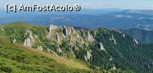 [P21] Creasta stâncoasă a Șuvițelor. » foto by Aurici
 - 
<span class="allrVoted glyphicon glyphicon-heart hidden" id="av1191128"></span>
<a class="m-l-10 hidden" id="sv1191128" onclick="voting_Foto_DelVot(,1191128,4696)" role="button">șterge vot <span class="glyphicon glyphicon-remove"></span></a>
<a id="v91191128" class=" c-red"  onclick="voting_Foto_SetVot(1191128)" role="button"><span class="glyphicon glyphicon-heart-empty"></span> <b>LIKE</b> = Votează poza</a> <img class="hidden"  id="f1191128W9" src="/imagini/loader.gif" border="0" /><span class="AjErrMes hidden" id="e1191128ErM"></span>