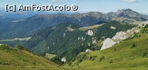 [P22] De pe Gropșoarele, Cabana Muntele Roșu, tot mai mică. » foto by Aurici
 - 
<span class="allrVoted glyphicon glyphicon-heart hidden" id="av1191129"></span>
<a class="m-l-10 hidden" id="sv1191129" onclick="voting_Foto_DelVot(,1191129,4696)" role="button">șterge vot <span class="glyphicon glyphicon-remove"></span></a>
<a id="v91191129" class=" c-red"  onclick="voting_Foto_SetVot(1191129)" role="button"><span class="glyphicon glyphicon-heart-empty"></span> <b>LIKE</b> = Votează poza</a> <img class="hidden"  id="f1191129W9" src="/imagini/loader.gif" border="0" /><span class="AjErrMes hidden" id="e1191129ErM"></span>