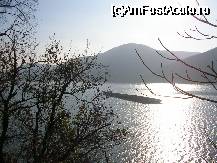 [P02] Vedere spre o barja de pe Dunare » foto by presario
 - 
<span class="allrVoted glyphicon glyphicon-heart hidden" id="av43494"></span>
<a class="m-l-10 hidden" id="sv43494" onclick="voting_Foto_DelVot(,43494,4697)" role="button">șterge vot <span class="glyphicon glyphicon-remove"></span></a>
<a id="v943494" class=" c-red"  onclick="voting_Foto_SetVot(43494)" role="button"><span class="glyphicon glyphicon-heart-empty"></span> <b>LIKE</b> = Votează poza</a> <img class="hidden"  id="f43494W9" src="/imagini/loader.gif" border="0" /><span class="AjErrMes hidden" id="e43494ErM"></span>