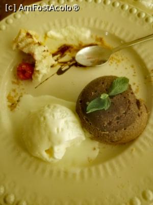 [P07] Lava cake, de fapt avea un nume mai pompos, ceva care se termina cu aux chocalait 😁, dar foarte bun » foto by Cristian_h
 - 
<span class="allrVoted glyphicon glyphicon-heart hidden" id="av1538814"></span>
<a class="m-l-10 hidden" id="sv1538814" onclick="voting_Foto_DelVot(,1538814,4701)" role="button">șterge vot <span class="glyphicon glyphicon-remove"></span></a>
<a id="v91538814" class=" c-red"  onclick="voting_Foto_SetVot(1538814)" role="button"><span class="glyphicon glyphicon-heart-empty"></span> <b>LIKE</b> = Votează poza</a> <img class="hidden"  id="f1538814W9" src="/imagini/loader.gif" border="0" /><span class="AjErrMes hidden" id="e1538814ErM"></span>