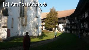 [P36] Prejmer - biserica si camarutele din zid » foto by mishu
 - 
<span class="allrVoted glyphicon glyphicon-heart hidden" id="av767874"></span>
<a class="m-l-10 hidden" id="sv767874" onclick="voting_Foto_DelVot(,767874,4703)" role="button">șterge vot <span class="glyphicon glyphicon-remove"></span></a>
<a id="v9767874" class=" c-red"  onclick="voting_Foto_SetVot(767874)" role="button"><span class="glyphicon glyphicon-heart-empty"></span> <b>LIKE</b> = Votează poza</a> <img class="hidden"  id="f767874W9" src="/imagini/loader.gif" border="0" /><span class="AjErrMes hidden" id="e767874ErM"></span>