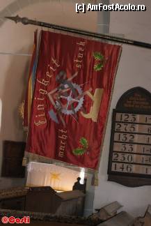 [P45] Steagul Asociaţiei breslelor săseşti din Hărman, cu tricolorul românesc » foto by Costi
 - 
<span class="allrVoted glyphicon glyphicon-heart hidden" id="av307601"></span>
<a class="m-l-10 hidden" id="sv307601" onclick="voting_Foto_DelVot(,307601,4703)" role="button">șterge vot <span class="glyphicon glyphicon-remove"></span></a>
<a id="v9307601" class=" c-red"  onclick="voting_Foto_SetVot(307601)" role="button"><span class="glyphicon glyphicon-heart-empty"></span> <b>LIKE</b> = Votează poza</a> <img class="hidden"  id="f307601W9" src="/imagini/loader.gif" border="0" /><span class="AjErrMes hidden" id="e307601ErM"></span>