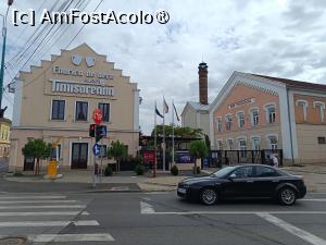 [P19] Timișoara, Fabrica de Bere, Clădirea principală și Coșul Cazanului cu foc direct pozate de pe strada Johann Heinrich Pestalozzi, în dreapta este marea halbă, am fost special acolo să ne pozăm.... » foto by mprofeanu
 - 
<span class="allrVoted glyphicon glyphicon-heart hidden" id="av1495929"></span>
<a class="m-l-10 hidden" id="sv1495929" onclick="voting_Foto_DelVot(,1495929,4715)" role="button">șterge vot <span class="glyphicon glyphicon-remove"></span></a>
<a id="v91495929" class=" c-red"  onclick="voting_Foto_SetVot(1495929)" role="button"><span class="glyphicon glyphicon-heart-empty"></span> <b>LIKE</b> = Votează poza</a> <img class="hidden"  id="f1495929W9" src="/imagini/loader.gif" border="0" /><span class="AjErrMes hidden" id="e1495929ErM"></span>