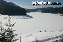 [P06] lacul inghetat » foto by catalinalupu
 - 
<span class="allrVoted glyphicon glyphicon-heart hidden" id="av43949"></span>
<a class="m-l-10 hidden" id="sv43949" onclick="voting_Foto_DelVot(,43949,4722)" role="button">șterge vot <span class="glyphicon glyphicon-remove"></span></a>
<a id="v943949" class=" c-red"  onclick="voting_Foto_SetVot(43949)" role="button"><span class="glyphicon glyphicon-heart-empty"></span> <b>LIKE</b> = Votează poza</a> <img class="hidden"  id="f43949W9" src="/imagini/loader.gif" border="0" /><span class="AjErrMes hidden" id="e43949ErM"></span>