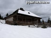 [P03] Muntii Iezer-Papusa >>> Culmea Vacarea - Stana din Vacarea » foto by boreal2007
 - 
<span class="allrVoted glyphicon glyphicon-heart hidden" id="av44004"></span>
<a class="m-l-10 hidden" id="sv44004" onclick="voting_Foto_DelVot(,44004,4725)" role="button">șterge vot <span class="glyphicon glyphicon-remove"></span></a>
<a id="v944004" class=" c-red"  onclick="voting_Foto_SetVot(44004)" role="button"><span class="glyphicon glyphicon-heart-empty"></span> <b>LIKE</b> = Votează poza</a> <img class="hidden"  id="f44004W9" src="/imagini/loader.gif" border="0" /><span class="AjErrMes hidden" id="e44004ErM"></span>