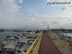 [P22] Undeva la intrarea in Paralia Katerini » foto by fra
 - 
<span class="allrVoted glyphicon glyphicon-heart hidden" id="av583214"></span>
<a class="m-l-10 hidden" id="sv583214" onclick="voting_Foto_DelVot(,583214,4735)" role="button">șterge vot <span class="glyphicon glyphicon-remove"></span></a>
<a id="v9583214" class=" c-red"  onclick="voting_Foto_SetVot(583214)" role="button"><span class="glyphicon glyphicon-heart-empty"></span> <b>LIKE</b> = Votează poza</a> <img class="hidden"  id="f583214W9" src="/imagini/loader.gif" border="0" /><span class="AjErrMes hidden" id="e583214ErM"></span>