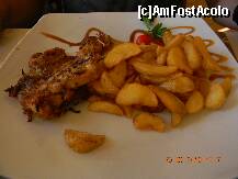 [P15] Restaurant Dragului Predeal - pulpă de pui dezosată la grătar şi cartofi pai. » foto by creivean
 - 
<span class="allrVoted glyphicon glyphicon-heart hidden" id="av180124"></span>
<a class="m-l-10 hidden" id="sv180124" onclick="voting_Foto_DelVot(,180124,4795)" role="button">șterge vot <span class="glyphicon glyphicon-remove"></span></a>
<a id="v9180124" class=" c-red"  onclick="voting_Foto_SetVot(180124)" role="button"><span class="glyphicon glyphicon-heart-empty"></span> <b>LIKE</b> = Votează poza</a> <img class="hidden"  id="f180124W9" src="/imagini/loader.gif" border="0" /><span class="AjErrMes hidden" id="e180124ErM"></span>