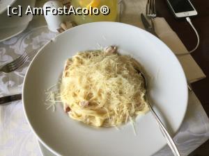 [P12] Restaurant Dragului - Spaghete carbonara (gustul ei a scuzat aspectul farfuriei)  » foto by mishu
 - 
<span class="allrVoted glyphicon glyphicon-heart hidden" id="av913441"></span>
<a class="m-l-10 hidden" id="sv913441" onclick="voting_Foto_DelVot(,913441,4795)" role="button">șterge vot <span class="glyphicon glyphicon-remove"></span></a>
<a id="v9913441" class=" c-red"  onclick="voting_Foto_SetVot(913441)" role="button"><span class="glyphicon glyphicon-heart-empty"></span> <b>LIKE</b> = Votează poza</a> <img class="hidden"  id="f913441W9" src="/imagini/loader.gif" border="0" /><span class="AjErrMes hidden" id="e913441ErM"></span>