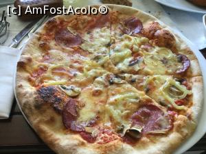 [P15] Restaurant Dragului - Pizza quarto stagioni » foto by mishu
 - 
<span class="allrVoted glyphicon glyphicon-heart hidden" id="av913444"></span>
<a class="m-l-10 hidden" id="sv913444" onclick="voting_Foto_DelVot(,913444,4795)" role="button">șterge vot <span class="glyphicon glyphicon-remove"></span></a>
<a id="v9913444" class=" c-red"  onclick="voting_Foto_SetVot(913444)" role="button"><span class="glyphicon glyphicon-heart-empty"></span> <b>LIKE</b> = Votează poza</a> <img class="hidden"  id="f913444W9" src="/imagini/loader.gif" border="0" /><span class="AjErrMes hidden" id="e913444ErM"></span>