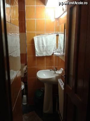 [P04] Baie Hotel Claris, etaj 2, camera de 2 locuri.  » foto by mircea.tm
 - 
<span class="allrVoted glyphicon glyphicon-heart hidden" id="av541847"></span>
<a class="m-l-10 hidden" id="sv541847" onclick="voting_Foto_DelVot(,541847,4822)" role="button">șterge vot <span class="glyphicon glyphicon-remove"></span></a>
<a id="v9541847" class=" c-red"  onclick="voting_Foto_SetVot(541847)" role="button"><span class="glyphicon glyphicon-heart-empty"></span> <b>LIKE</b> = Votează poza</a> <img class="hidden"  id="f541847W9" src="/imagini/loader.gif" border="0" /><span class="AjErrMes hidden" id="e541847ErM"></span>