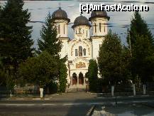 [P13] Biserica din oraşul Călimăneşti » foto by RobertCodescu
 - 
<span class="allrVoted glyphicon glyphicon-heart hidden" id="av269662"></span>
<a class="m-l-10 hidden" id="sv269662" onclick="voting_Foto_DelVot(,269662,4859)" role="button">șterge vot <span class="glyphicon glyphicon-remove"></span></a>
<a id="v9269662" class=" c-red"  onclick="voting_Foto_SetVot(269662)" role="button"><span class="glyphicon glyphicon-heart-empty"></span> <b>LIKE</b> = Votează poza</a> <img class="hidden"  id="f269662W9" src="/imagini/loader.gif" border="0" /><span class="AjErrMes hidden" id="e269662ErM"></span>