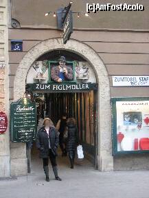 [P02] aceasta e prima locație din Wollzeile nr. 5, foarte aproape de Beckerstraße nr. 6 » foto by Larissa
 - 
<span class="allrVoted glyphicon glyphicon-heart hidden" id="av274446"></span>
<a class="m-l-10 hidden" id="sv274446" onclick="voting_Foto_DelVot(,274446,4865)" role="button">șterge vot <span class="glyphicon glyphicon-remove"></span></a>
<a id="v9274446" class=" c-red"  onclick="voting_Foto_SetVot(274446)" role="button"><span class="glyphicon glyphicon-heart-empty"></span> <b>LIKE</b> = Votează poza</a> <img class="hidden"  id="f274446W9" src="/imagini/loader.gif" border="0" /><span class="AjErrMes hidden" id="e274446ErM"></span>