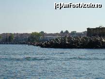 [P21] Portul Sozopol din larg. » foto by costin1968
 - 
<span class="allrVoted glyphicon glyphicon-heart hidden" id="av47928"></span>
<a class="m-l-10 hidden" id="sv47928" onclick="voting_Foto_DelVot(,47928,4892)" role="button">șterge vot <span class="glyphicon glyphicon-remove"></span></a>
<a id="v947928" class=" c-red"  onclick="voting_Foto_SetVot(47928)" role="button"><span class="glyphicon glyphicon-heart-empty"></span> <b>LIKE</b> = Votează poza</a> <img class="hidden"  id="f47928W9" src="/imagini/loader.gif" border="0" /><span class="AjErrMes hidden" id="e47928ErM"></span>