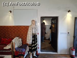 [P49] Cula Cernăteștilor, 'Interior de casă tradițională oltenească' la etajul doi și ușa ce duce la a doua sală, bucătăria » foto by mprofeanu
 - 
<span class="allrVoted glyphicon glyphicon-heart hidden" id="av1511134"></span>
<a class="m-l-10 hidden" id="sv1511134" onclick="voting_Foto_DelVot(,1511134,4898)" role="button">șterge vot <span class="glyphicon glyphicon-remove"></span></a>
<a id="v91511134" class=" c-red"  onclick="voting_Foto_SetVot(1511134)" role="button"><span class="glyphicon glyphicon-heart-empty"></span> <b>LIKE</b> = Votează poza</a> <img class="hidden"  id="f1511134W9" src="/imagini/loader.gif" border="0" /><span class="AjErrMes hidden" id="e1511134ErM"></span>