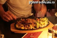 [P23] carnuri germane cu cartofi si mai germani » foto by zenobia*
 - 
<span class="allrVoted glyphicon glyphicon-heart hidden" id="av48649"></span>
<a class="m-l-10 hidden" id="sv48649" onclick="voting_Foto_DelVot(,48649,4900)" role="button">șterge vot <span class="glyphicon glyphicon-remove"></span></a>
<a id="v948649" class=" c-red"  onclick="voting_Foto_SetVot(48649)" role="button"><span class="glyphicon glyphicon-heart-empty"></span> <b>LIKE</b> = Votează poza</a> <img class="hidden"  id="f48649W9" src="/imagini/loader.gif" border="0" /><span class="AjErrMes hidden" id="e48649ErM"></span>