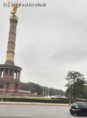 [P32] Coloana Victoriei » foto by Carmen Ion
 - 
<span class="allrVoted glyphicon glyphicon-heart hidden" id="av1282586"></span>
<a class="m-l-10 hidden" id="sv1282586" onclick="voting_Foto_DelVot(,1282586,4900)" role="button">șterge vot <span class="glyphicon glyphicon-remove"></span></a>
<a id="v91282586" class=" c-red"  onclick="voting_Foto_SetVot(1282586)" role="button"><span class="glyphicon glyphicon-heart-empty"></span> <b>LIKE</b> = Votează poza</a> <img class="hidden"  id="f1282586W9" src="/imagini/loader.gif" border="0" /><span class="AjErrMes hidden" id="e1282586ErM"></span>