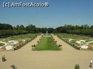 [P18] Charlottenburg - vedere asupra grădinilor - aici încă regăsim câteva aranjamente, la alte palate n-am văzut » foto by RoxanaGRS
 - 
<span class="allrVoted glyphicon glyphicon-heart hidden" id="av1093678"></span>
<a class="m-l-10 hidden" id="sv1093678" onclick="voting_Foto_DelVot(,1093678,4900)" role="button">șterge vot <span class="glyphicon glyphicon-remove"></span></a>
<a id="v91093678" class=" c-red"  onclick="voting_Foto_SetVot(1093678)" role="button"><span class="glyphicon glyphicon-heart-empty"></span> <b>LIKE</b> = Votează poza</a> <img class="hidden"  id="f1093678W9" src="/imagini/loader.gif" border="0" /><span class="AjErrMes hidden" id="e1093678ErM"></span>