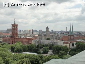 [P31] Vedere de pe cupola Domului - Primăria Roșie și NikolaiKirche » foto by RoxanaGRS
 - 
<span class="allrVoted glyphicon glyphicon-heart hidden" id="av1093691"></span>
<a class="m-l-10 hidden" id="sv1093691" onclick="voting_Foto_DelVot(,1093691,4900)" role="button">șterge vot <span class="glyphicon glyphicon-remove"></span></a>
<a id="v91093691" class=" c-red"  onclick="voting_Foto_SetVot(1093691)" role="button"><span class="glyphicon glyphicon-heart-empty"></span> <b>LIKE</b> = Votează poza</a> <img class="hidden"  id="f1093691W9" src="/imagini/loader.gif" border="0" /><span class="AjErrMes hidden" id="e1093691ErM"></span>