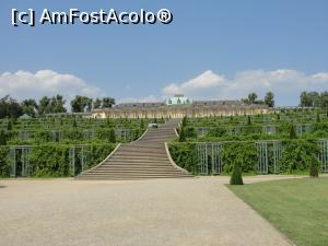 [P04] Palatul Sanssouci - vedere dinspre grădina în trepte » foto by RoxanaGRS
 - 
<span class="allrVoted glyphicon glyphicon-heart hidden" id="av1093657"></span>
<a class="m-l-10 hidden" id="sv1093657" onclick="voting_Foto_DelVot(,1093657,4900)" role="button">șterge vot <span class="glyphicon glyphicon-remove"></span></a>
<a id="v91093657" class=" c-red"  onclick="voting_Foto_SetVot(1093657)" role="button"><span class="glyphicon glyphicon-heart-empty"></span> <b>LIKE</b> = Votează poza</a> <img class="hidden"  id="f1093657W9" src="/imagini/loader.gif" border="0" /><span class="AjErrMes hidden" id="e1093657ErM"></span>