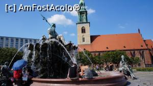 [P18] Fantâna lui Neptun » foto by GIN2015*
 - 
<span class="allrVoted glyphicon glyphicon-heart hidden" id="av812450"></span>
<a class="m-l-10 hidden" id="sv812450" onclick="voting_Foto_DelVot(,812450,4900)" role="button">șterge vot <span class="glyphicon glyphicon-remove"></span></a>
<a id="v9812450" class=" c-red"  onclick="voting_Foto_SetVot(812450)" role="button"><span class="glyphicon glyphicon-heart-empty"></span> <b>LIKE</b> = Votează poza</a> <img class="hidden"  id="f812450W9" src="/imagini/loader.gif" border="0" /><span class="AjErrMes hidden" id="e812450ErM"></span>